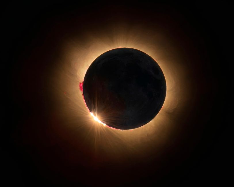 Natural Pearl and Eclipse Retrogrades: A Calm Anchor for Transformation