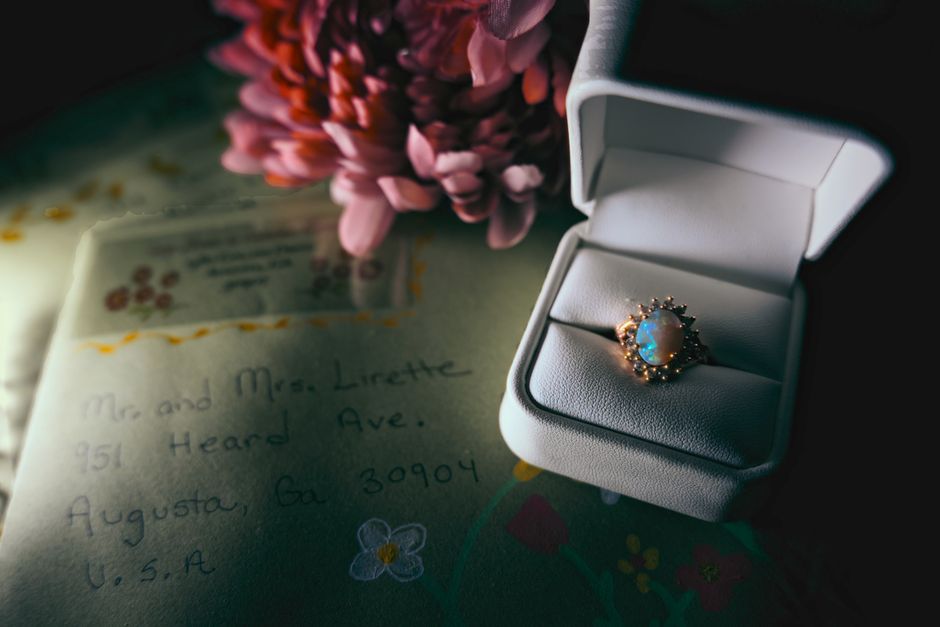 Fire Opal Buying Guide: Expert Tips for Origin, Quality, and Value