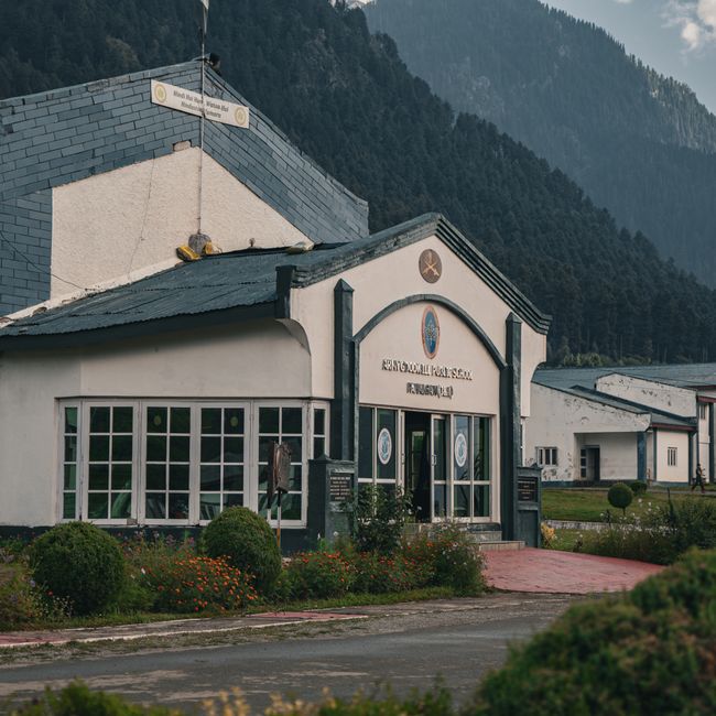 When Kashmir Became a Sapphire: How a Himalayan Stone Acquired a Legend
