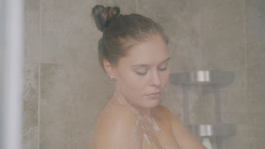 Can You Shower with Mother of Pearl Jewelry? Water Exposure and Moisture Risks