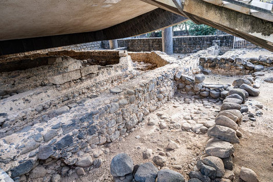 Chrysocolla in Antiquity: Unearthing the History of a Woman's Stone in Ancient Egypt and the Levant