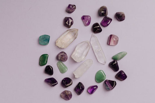Lapis Lazuli Varieties: A Gemological Guide to Distinguishing Real Stones from Imitations and Enhancements