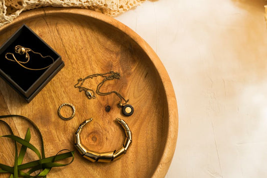 Charoite for Occasional Wear: How to Choose a Ring, Pendant, or Bracelet That Will Actually Last