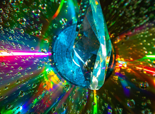The Truth About Ammolite's Color Play: Debunking Common Optical Illusions and Misconceptions