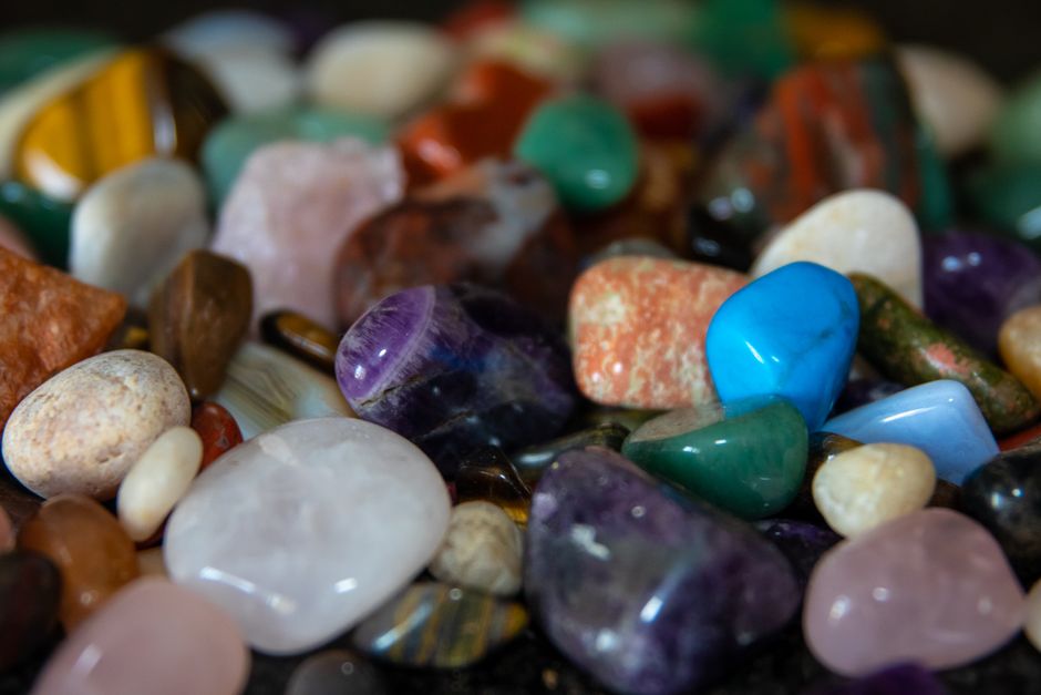 How to Store Onyx with Harder Gemstones Without Causing Damage