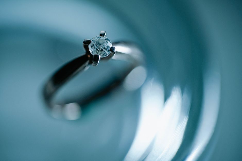 Grandidierite Under Pressure: What Clearer Inclusions and Transparency Mean for an Engagement Ring