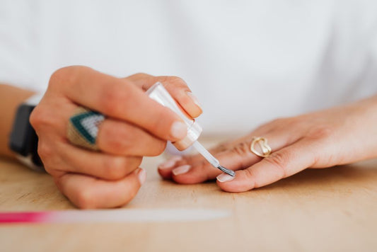 Diamond Jewelry Care on the Go: Professional vs. DIY Cleaning While Traveling