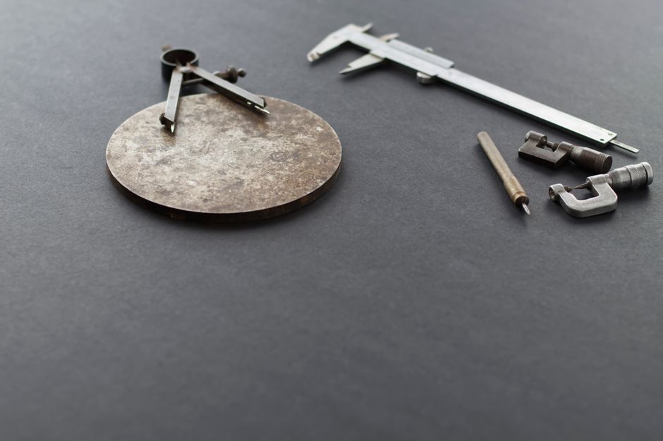 Vesuvianite and the Limits of Measurement: When Gemological Instruments Disagree