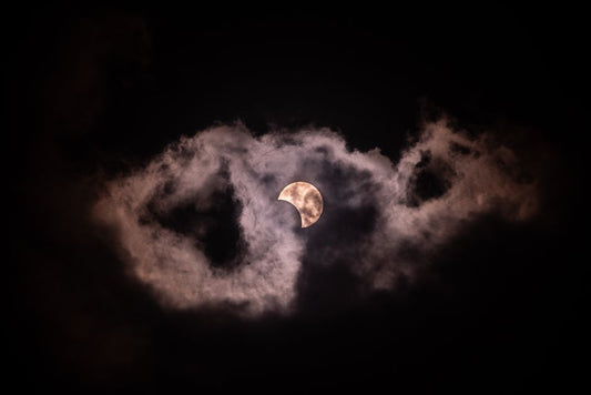 Snowflake Obsidian and Eclipse Symbolism: What a Boundary Really Means
