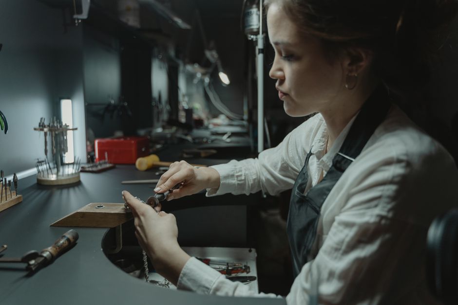 Why Tsavorite Garnet Jewelry Insurance Depends on Proper Daily Wear Care