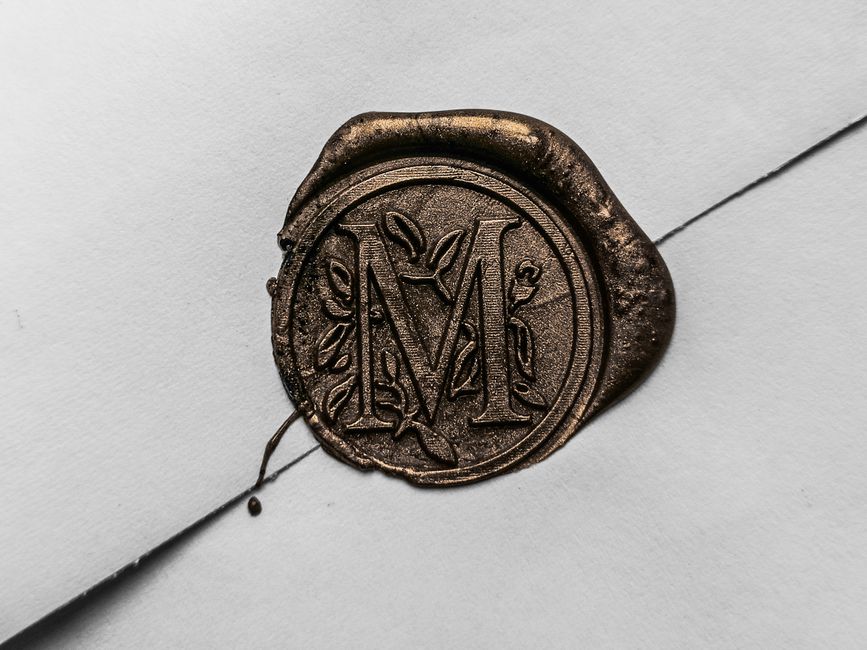 What Did Sphragis Mean Before It Meant Emerald? Seals, Signets, and the Vocabulary of Authentication