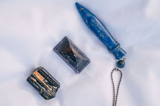 The Truth Behind Lapis Lazuli: Separating Myth from Scientific Gem Identification