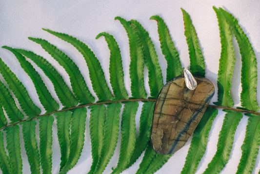 The Otherworldly Allure of Labradorite: How a Stone of Northern Lights Shaped Modern Jewelry Design