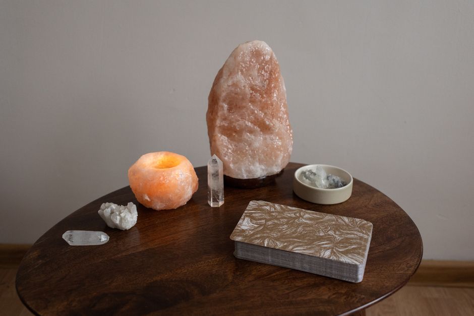 Can One Stone Really Make an Altar? Chrysoprase and the Practice of Doing More With Less