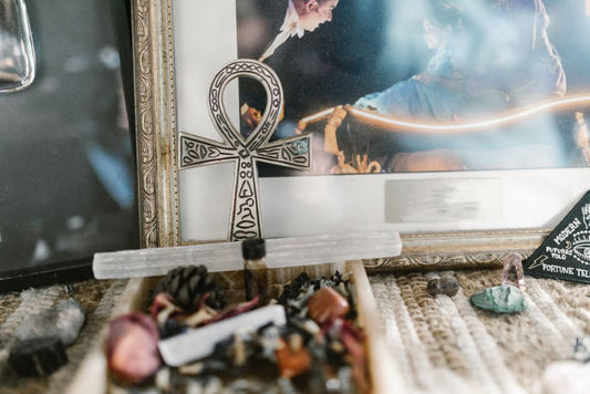 Stilbite and the Zodiac: Why a Boundary Stone Gets Assigned to Different Signs