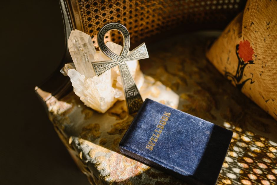 Apophyllite and the Symbolism of Awakening: A Focused FAQ