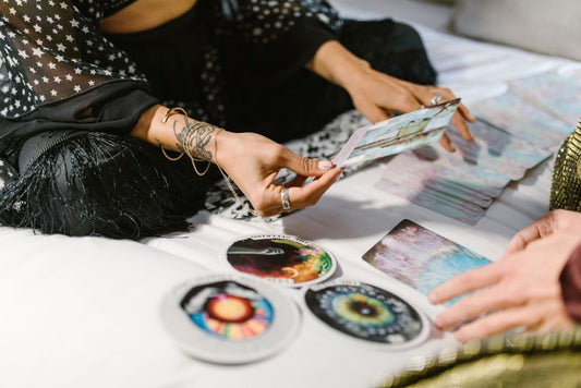 Black Opal Astrology: Healing with the Stone of Cosmic Transformation for Scorpio and Pisces