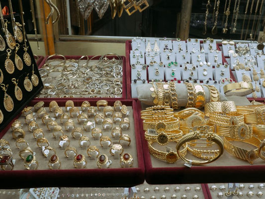 How to Store a Star Ruby Ring for Travel Safety