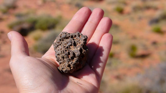 Distinguishing Natural Shungite from Imitations: A Geologist’s Guide to Synthetic and Simulant Detection