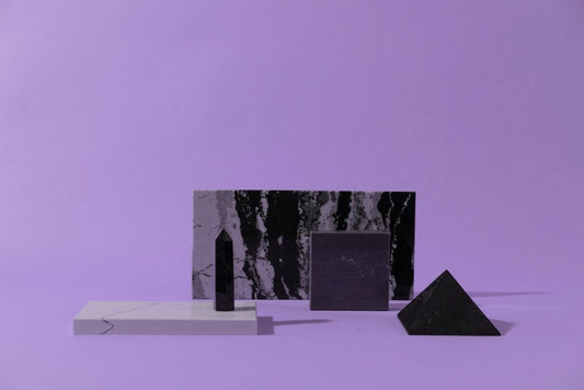 Visual Similarity and Chemical Difference: The Challenge of Identifying Charoite and Its Look-Alikes
