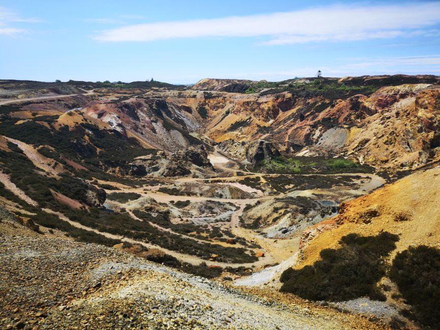 The Lost Mines of Chrysocolla: A Historical Journey Through Copper Gossan Deposits