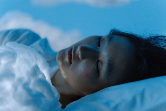 Turquoise for Dream Work: A Seasonal Guide to Restful Sleep and Symbolic Dream Recall