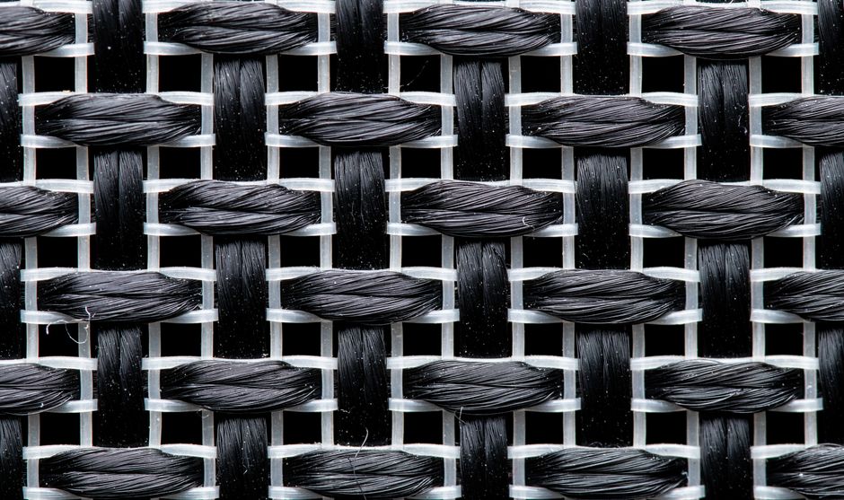Zircon and Synthetic Zirconia: Why Crystal Structure Separates Two Lookalike Materials