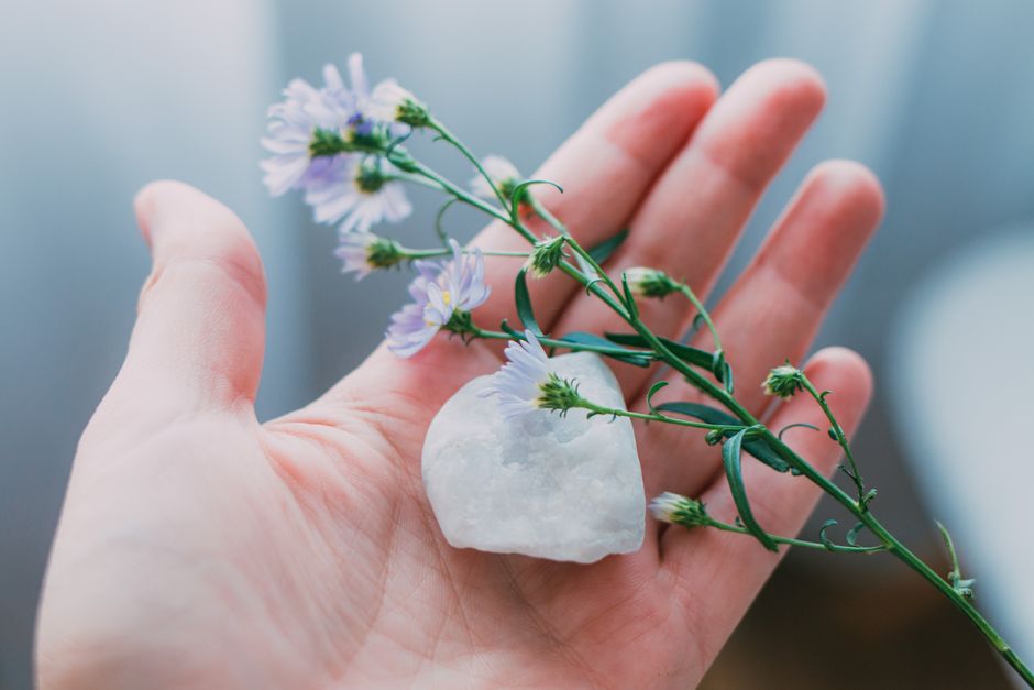 Rhodochrosite Care for Heirlooms: Gentle Cleaning Methods That Preserve Value and Beauty