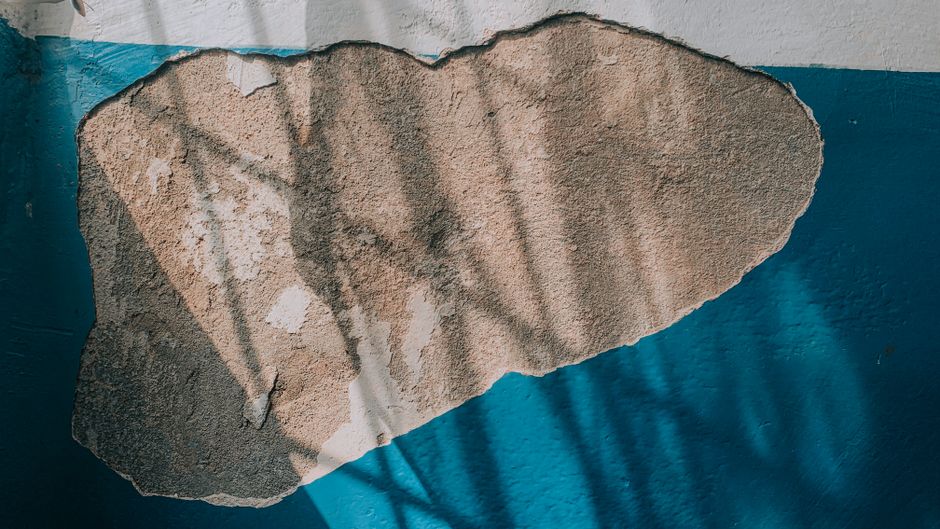 How to Fix Sunstone Damage: A Seasonal Repair Decision Guide