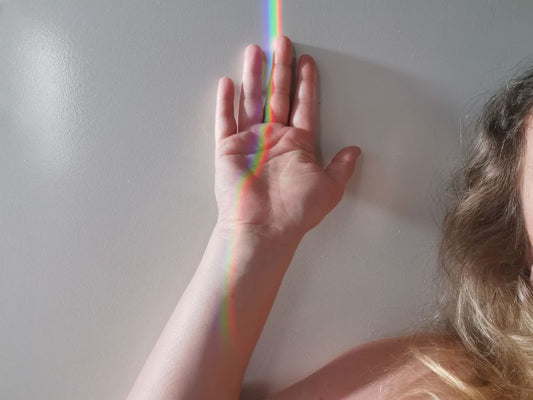 Moonstone’s Mysterious Adularescence: A Complete Guide to the Science and Optical Phenomena of This Ethereal Gem